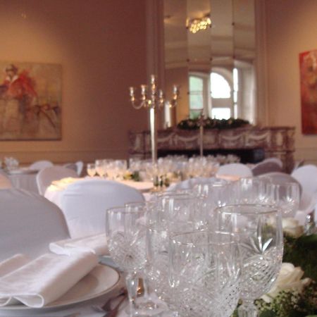 Chateau De Vierset Bagian luar foto
